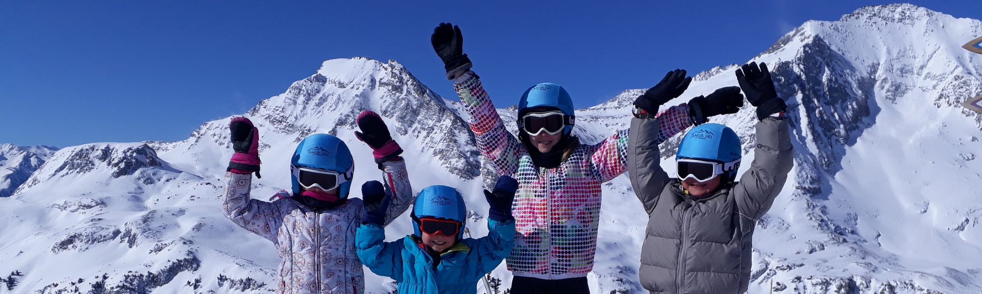 Cours de ski collectif enfant avec l'école indépendante Angie Ski à Aussois